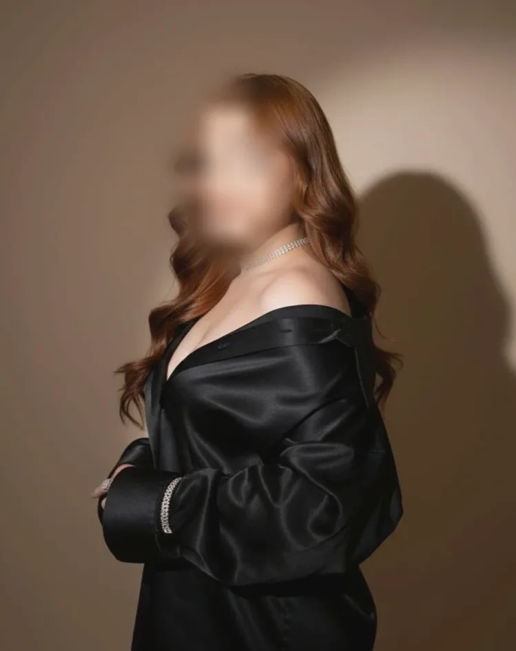 Ailsa, 21