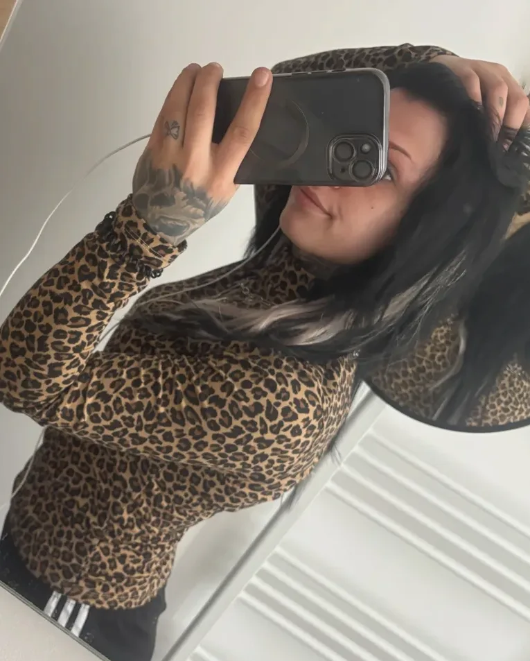 Demi, 20