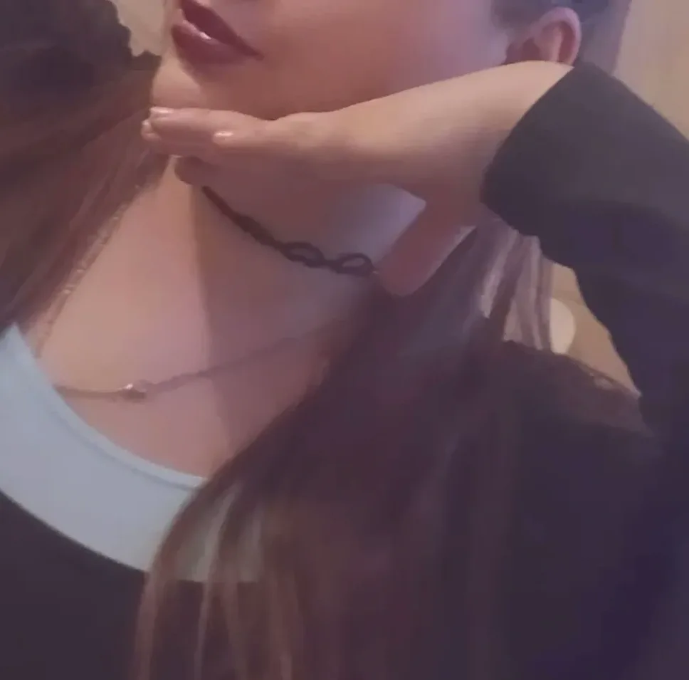 Sana, 28